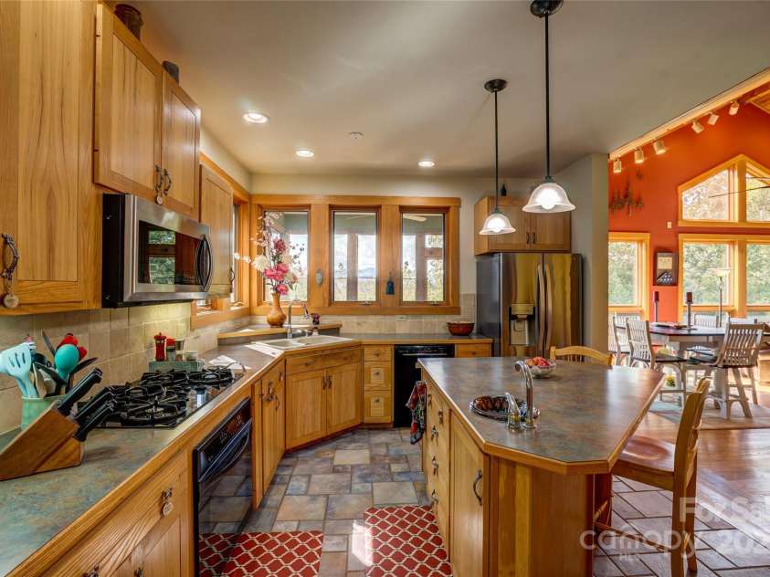 425 Sawmill Creek Road, Bryson City, NC 28713.  MLS# CAR4234274, YatesRealty ID 6247. 