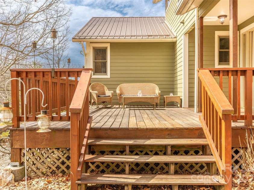 425 Sawmill Creek Road, Bryson City, NC 28713.  MLS# CAR4234274, YatesRealty ID 6247. Front Deck