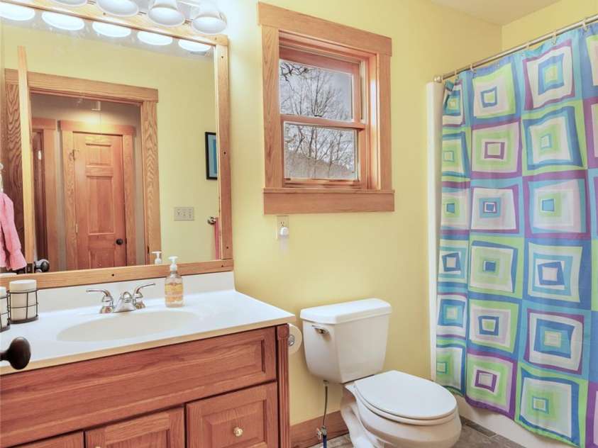 425 Sawmill Creek Road, Bryson City, NC 28713.  MLS# CAR4234274, YatesRealty ID 6247. Upstairs Full Bath