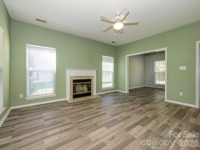 8625 Galena View Drive, Charlotte, NC 28269.  MLS# CAR4356908, YatesRealty ID 6248. 