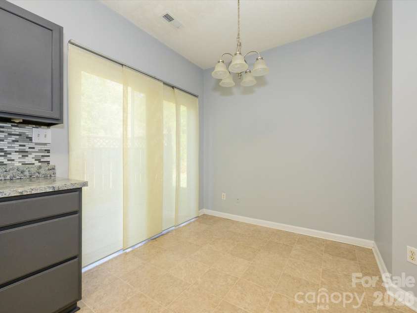 8625 Galena View Drive, Charlotte, NC 28269.  MLS# CAR4356908, YatesRealty ID 6248. 