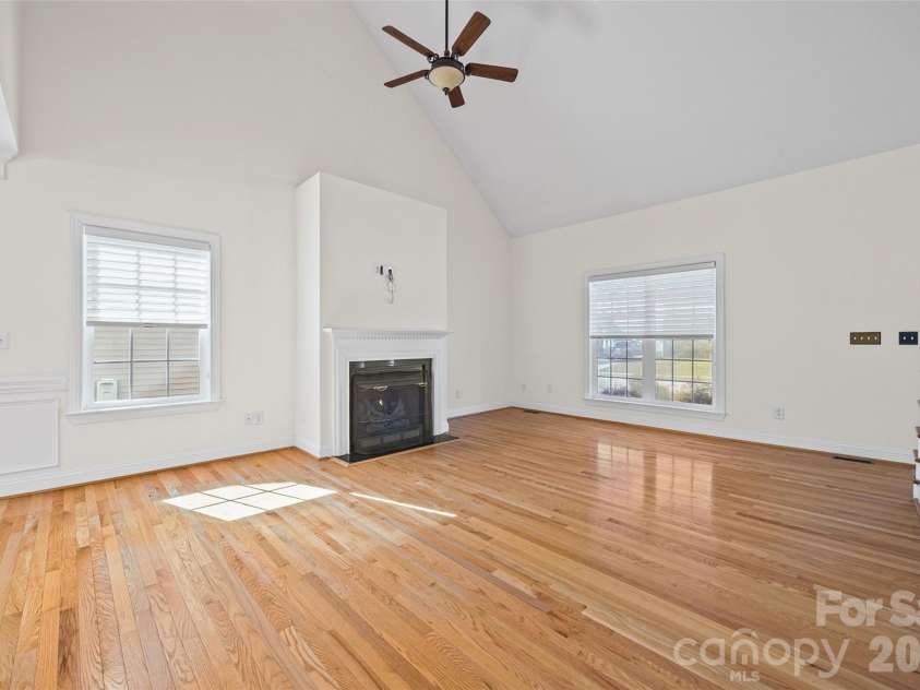 4042 Sunset Ridge Drive, Rock Hill, SC 29732.  MLS# CAR4347059, YatesRealty ID 6249. Beautiful hardwood floors.
