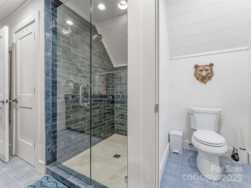 40 Toxaway Landing Drive, Lake Toxaway, NC 28747.  MLS# CAR4329931, YatesRealty ID 625. 