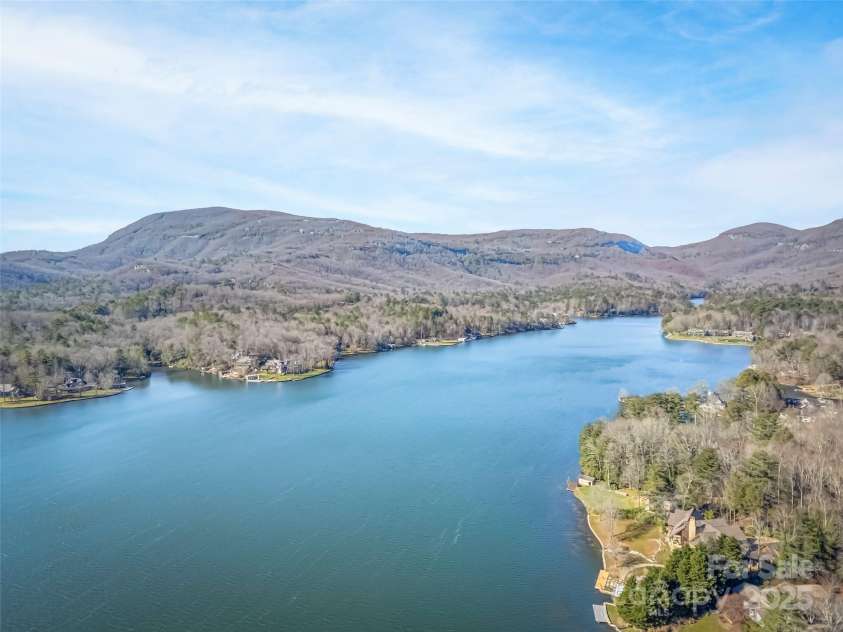 40 Toxaway Landing Drive, Lake Toxaway, NC 28747.  MLS# CAR4329931, YatesRealty ID 625. 