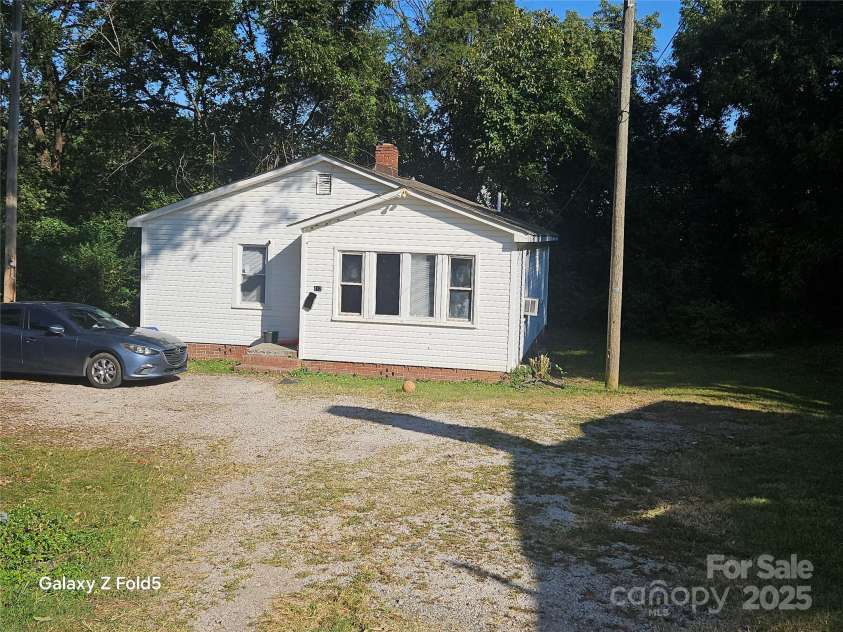 412 Fewell Street, Rock Hill, SC 29730.  MLS# CAR4292655, YatesRealty ID 625. 