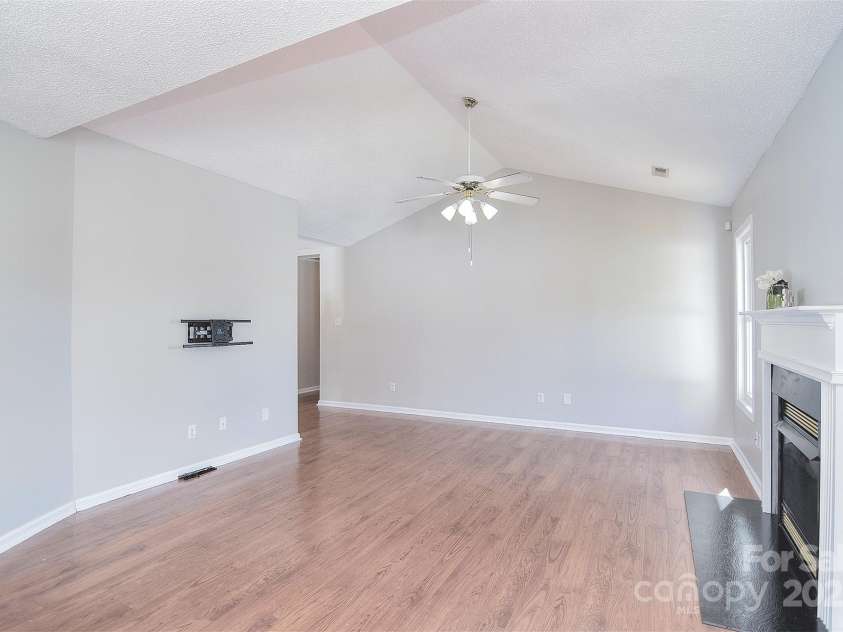 217 Dewars Drive, Rock Hill, SC 29730.  MLS# CAR4188334, YatesRealty ID 6250. 