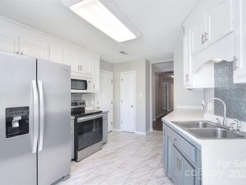 217 Dewars Drive, Rock Hill, SC 29730.  MLS# CAR4188334, YatesRealty ID 6250. 