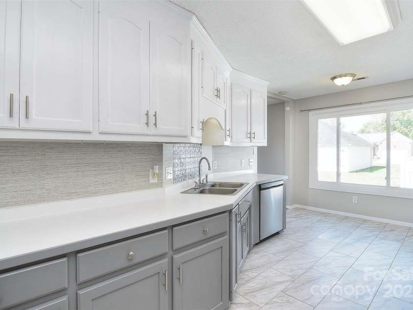 217 Dewars Drive, Rock Hill, SC 29730.  MLS# CAR4188334, YatesRealty ID 6250. 