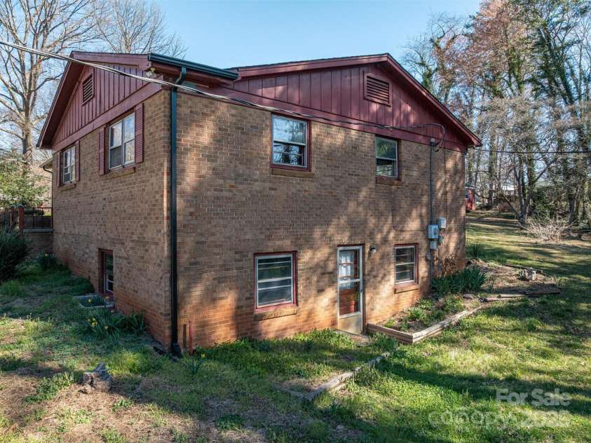 3442 Lester Street, Conover, NC 28613.  MLS# CAR4235705, YatesRealty ID 6251. 