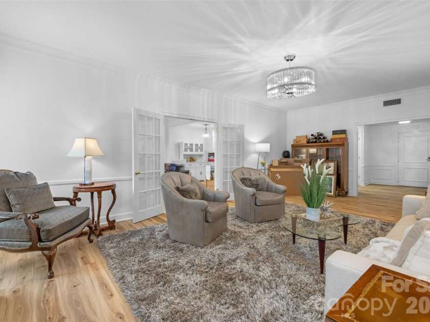 300 Fulton Street, Salisbury, NC 28144.  MLS# CAR4358838, YatesRealty ID 6252. 