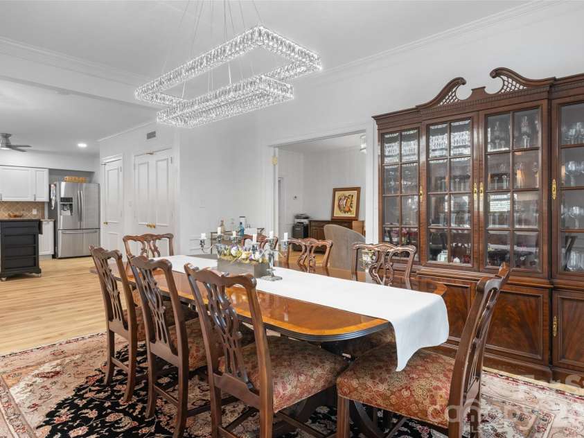 300 Fulton Street, Salisbury, NC 28144.  MLS# CAR4358838, YatesRealty ID 6252. 