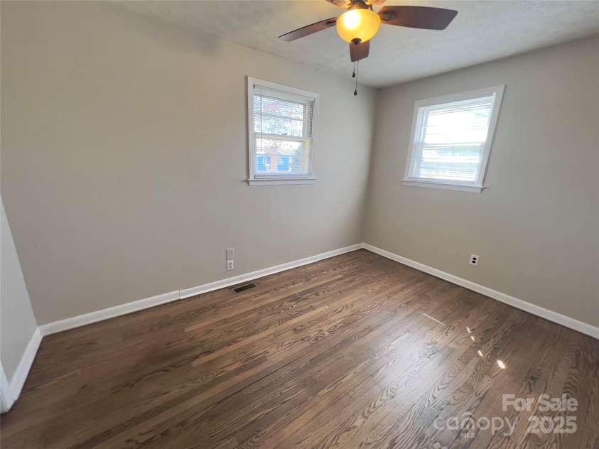 1905 26th Street, Hickory, NC 28681.  MLS# CAR4201857, YatesRealty ID 6253. 