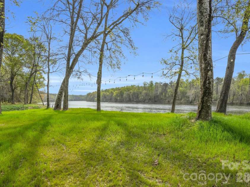 312 Old Hickory Court, Fort Mill, SC 29715.  MLS# CAR4358551, YatesRealty ID 6253. On the River