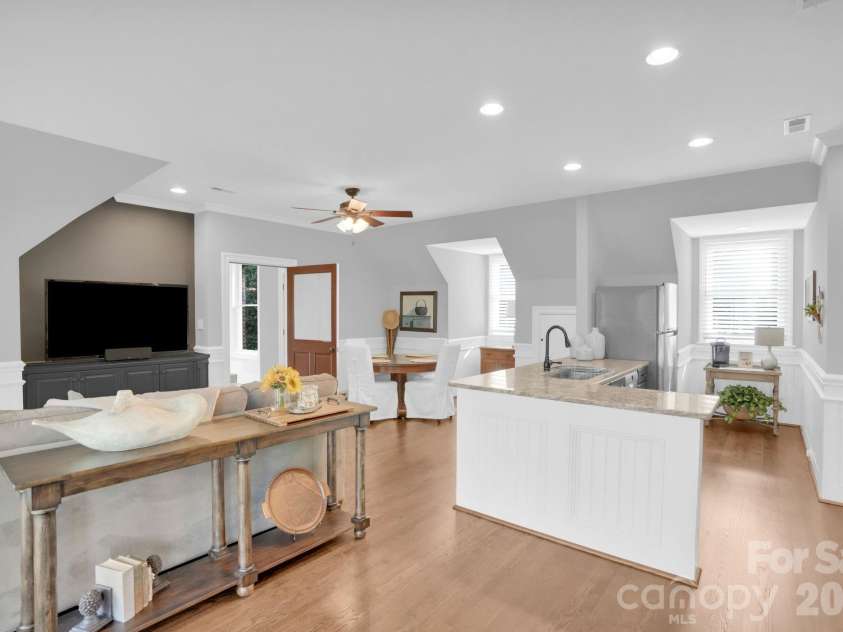 312 Old Hickory Court, Fort Mill, SC 29715.  MLS# CAR4358551, YatesRealty ID 6253. Spacious Additional Living