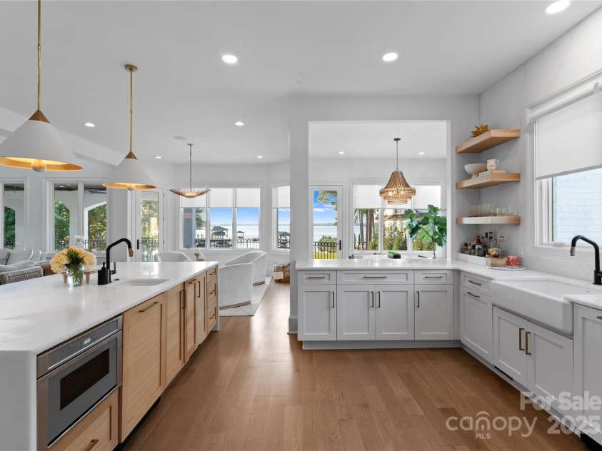 16439 Jetton Road, Cornelius, NC 28031.  MLS# CAR4229113, YatesRealty ID 6254. 