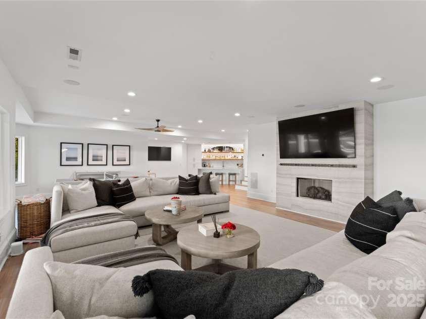 16439 Jetton Road, Cornelius, NC 28031.  MLS# CAR4229113, YatesRealty ID 6254. 