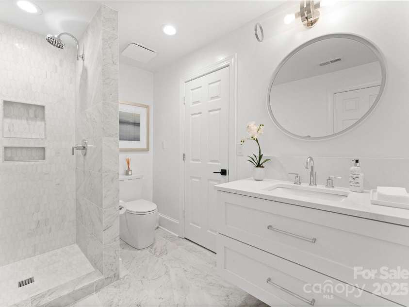 16439 Jetton Road, Cornelius, NC 28031.  MLS# CAR4229113, YatesRealty ID 6254. 