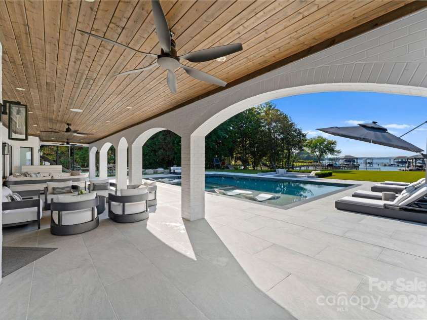 16439 Jetton Road, Cornelius, NC 28031.  MLS# CAR4229113, YatesRealty ID 6254. 