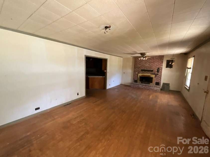 412 Liberty Street, Winnsboro, SC 29180.  MLS# CAR4361461, YatesRealty ID 6255. 