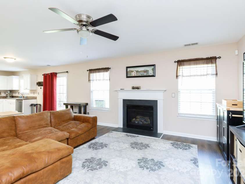 4707 Hannah Drive, Rock Hill, SC 29732.  MLS# CAR4244675, YatesRealty ID 6255. 
