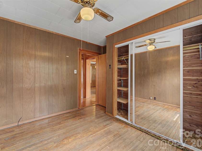 318 Sunrise Park, Sylva, NC 28779.  MLS# CAR4356234, YatesRealty ID 6256. 