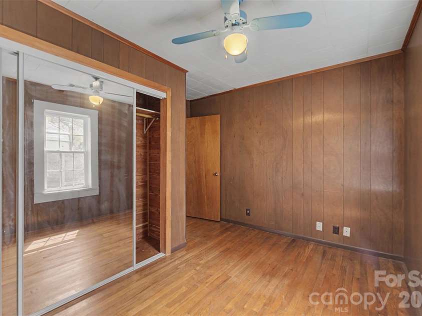 318 Sunrise Park, Sylva, NC 28779.  MLS# CAR4356234, YatesRealty ID 6256. 