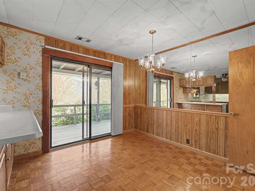 318 Sunrise Park, Sylva, NC 28779.  MLS# CAR4356234, YatesRealty ID 6256. 