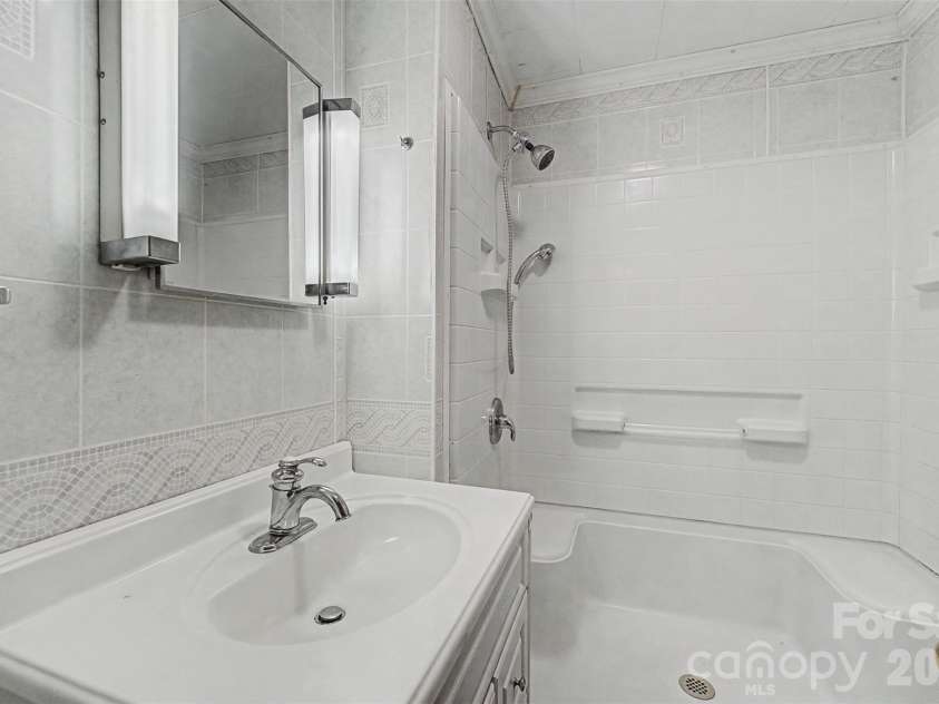 318 Sunrise Park, Sylva, NC 28779.  MLS# CAR4356234, YatesRealty ID 6256. 