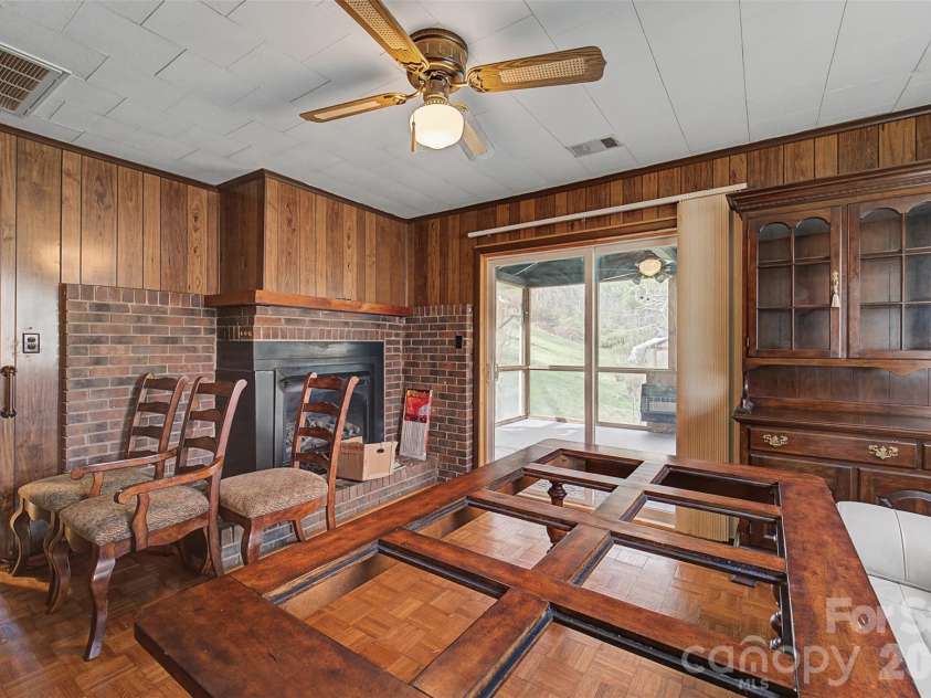 318 Sunrise Park, Sylva, NC 28779.  MLS# CAR4356234, YatesRealty ID 6256. 