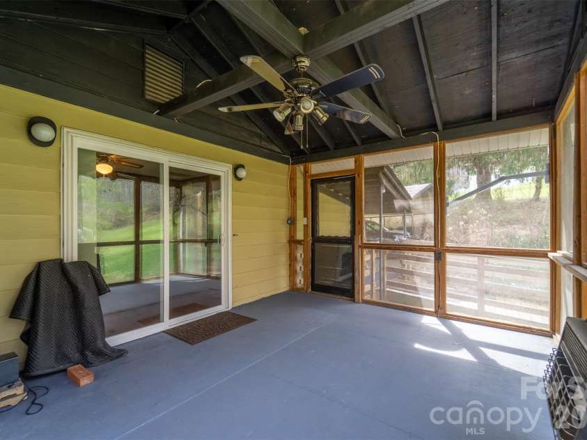 318 Sunrise Park, Sylva, NC 28779.  MLS# CAR4356234, YatesRealty ID 6256. 