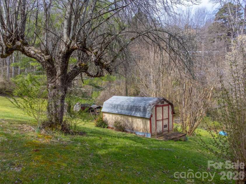 318 Sunrise Park, Sylva, NC 28779.  MLS# CAR4356234, YatesRealty ID 6256. 