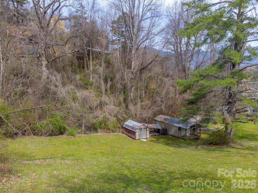 318 Sunrise Park, Sylva, NC 28779.  MLS# CAR4356234, YatesRealty ID 6256. 