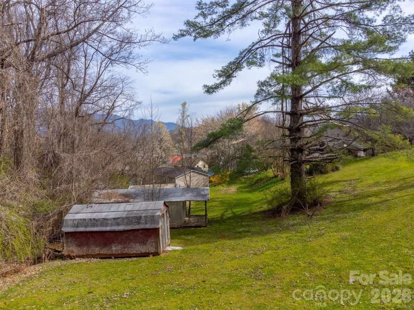 318 Sunrise Park, Sylva, NC 28779.  MLS# CAR4356234, YatesRealty ID 6256. 