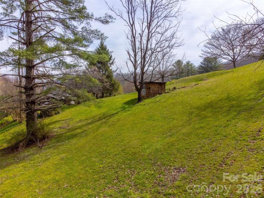 318 Sunrise Park, Sylva, NC 28779.  MLS# CAR4356234, YatesRealty ID 6256. 