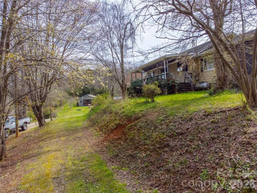 318 Sunrise Park, Sylva, NC 28779.  MLS# CAR4356234, YatesRealty ID 6256. 