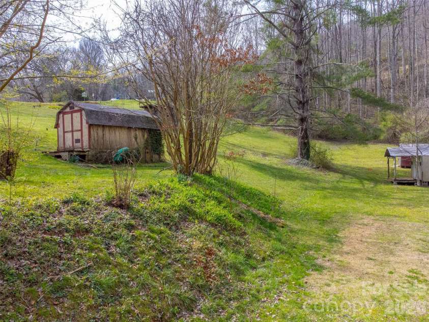 318 Sunrise Park, Sylva, NC 28779.  MLS# CAR4356234, YatesRealty ID 6256. 