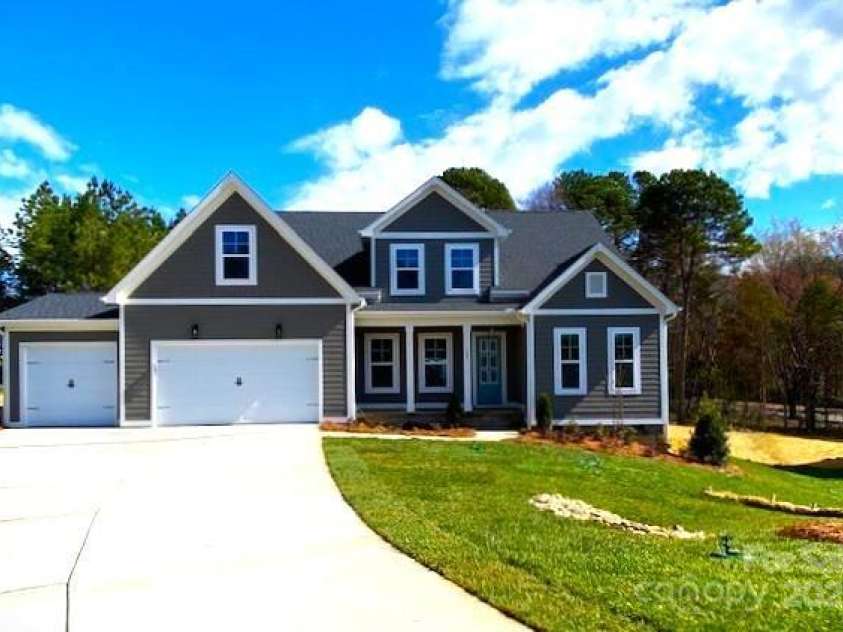 143 Dabbling Duck Circle, Mooresville, NC 28117.  MLS# CAR4206644, YatesRealty ID 6258. 