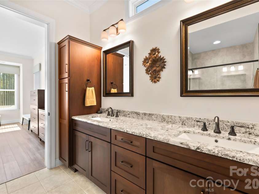 454 Bowline Drive, Denver, NC 28037.  MLS# CAR4361820, YatesRealty ID 6259. 