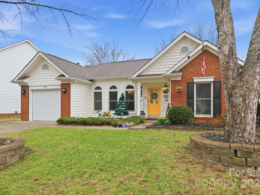 13512 Michael Lynn Road, Charlotte, NC 28278.  MLS# CAR4329599, YatesRealty ID 626. 