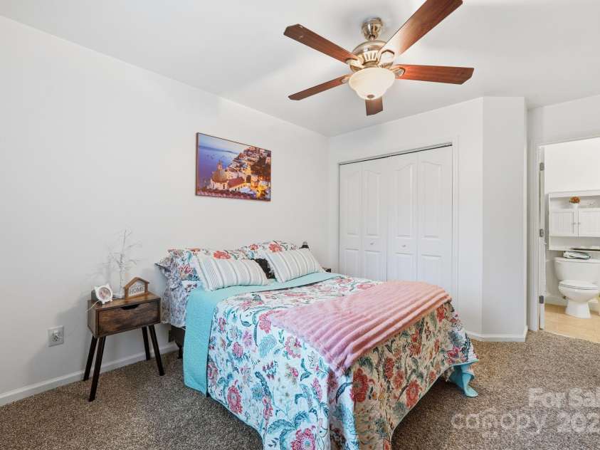 13512 Michael Lynn Road, Charlotte, NC 28278.  MLS# CAR4329599, YatesRealty ID 626. 