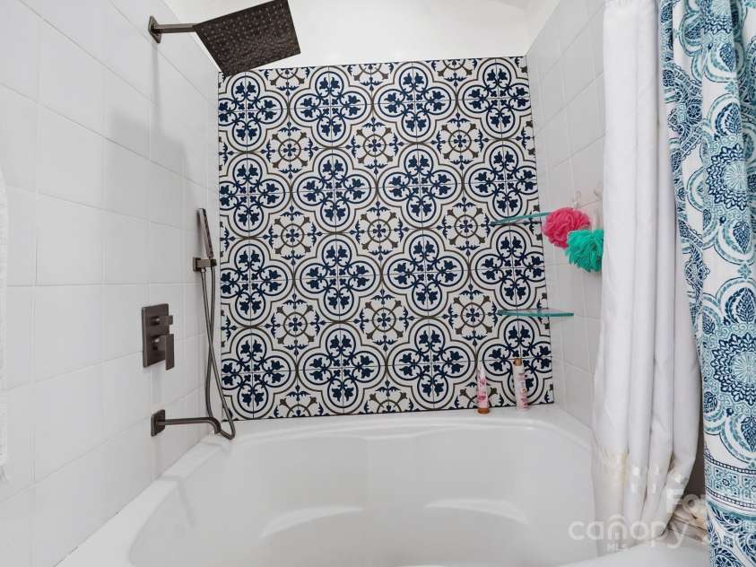 13512 Michael Lynn Road, Charlotte, NC 28278.  MLS# CAR4329599, YatesRealty ID 626. 