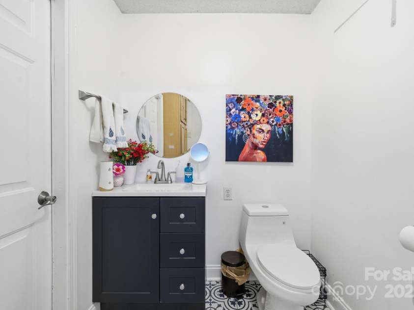 13512 Michael Lynn Road, Charlotte, NC 28278.  MLS# CAR4329599, YatesRealty ID 626. 