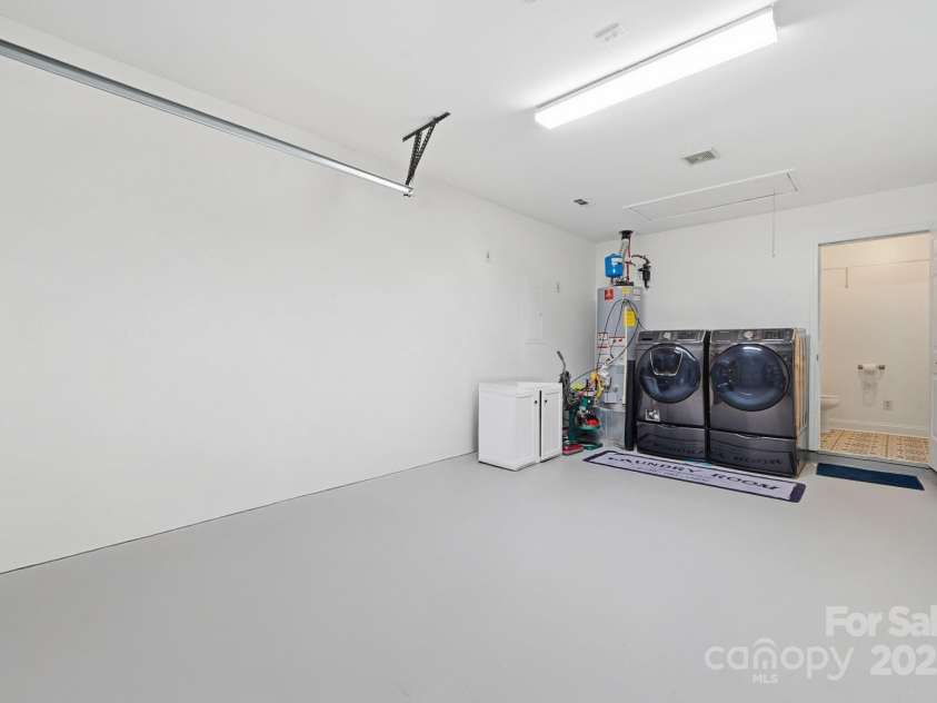 13512 Michael Lynn Road, Charlotte, NC 28278.  MLS# CAR4329599, YatesRealty ID 626. 