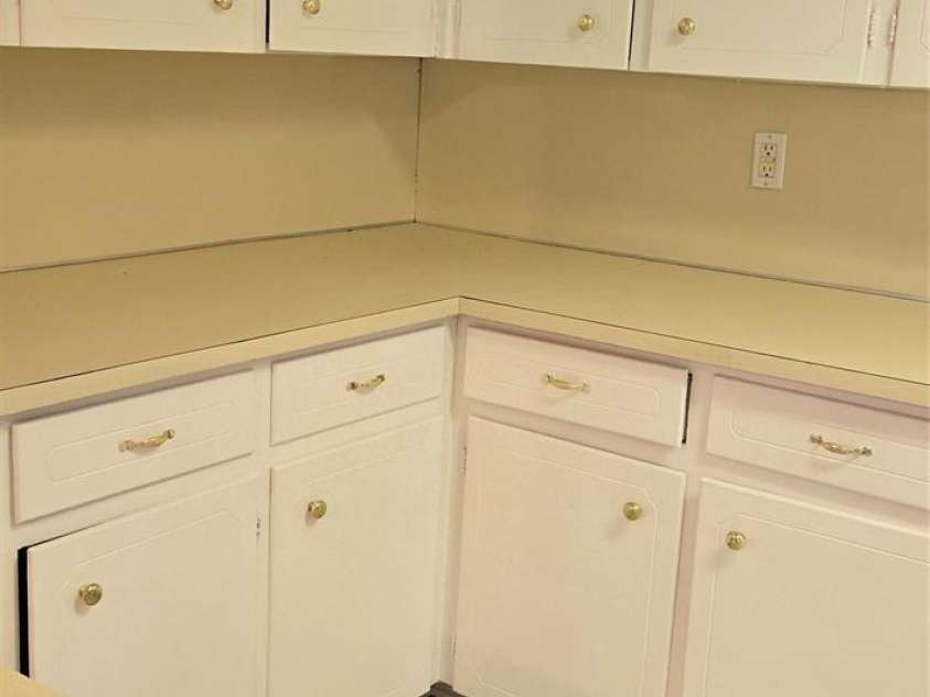 1629 and 1631 Harris Road, Fort Mill, SC 29708.  MLS# CAR4276684, YatesRealty ID 626. 1629 Kitchen tons of cabinets & counter space