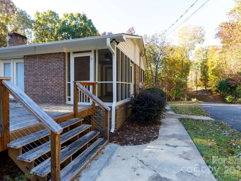 4193 Walker Road, Rock Hill, SC 29730.  MLS# CAR4318347, YatesRealty ID 626. 