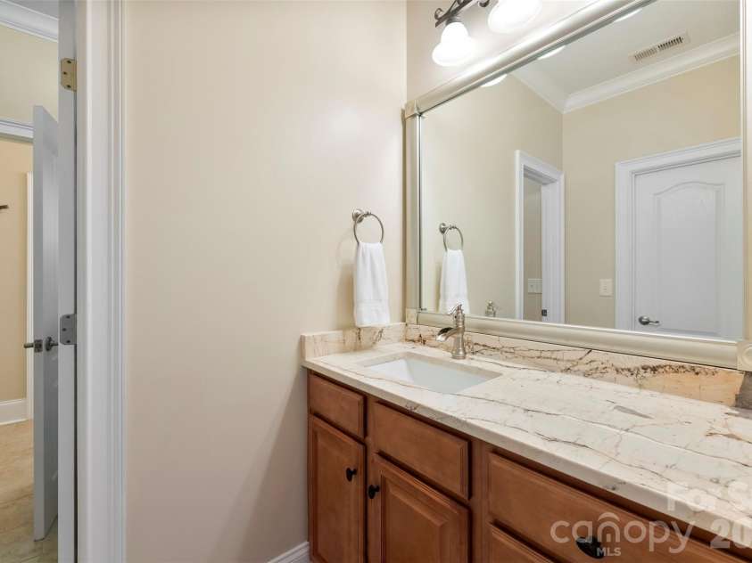 620 Garden Hill Court, Rock Hill, SC 29732.  MLS# CAR4356152, YatesRealty ID 6260. Shared Bath /Side #1