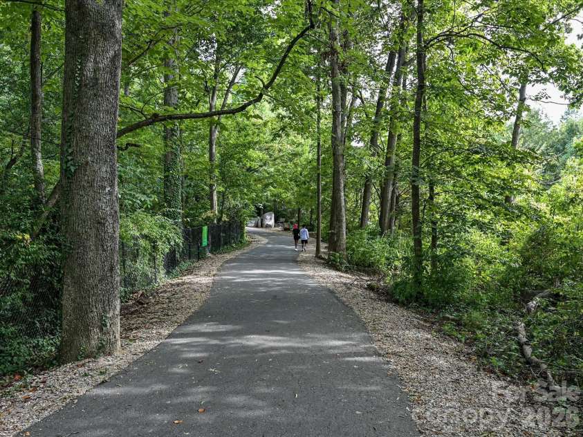 1624 Lombardy Circle, Charlotte, NC 28203.  MLS# CAR4410340, YatesRealty ID 6261. Freedom Park Greenway