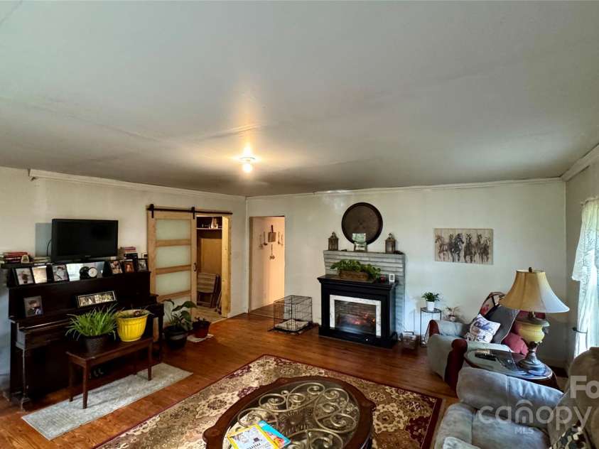 2118 Polkville Road, Shelby, NC 28150.  MLS# CAR4246429, YatesRealty ID 6262. 