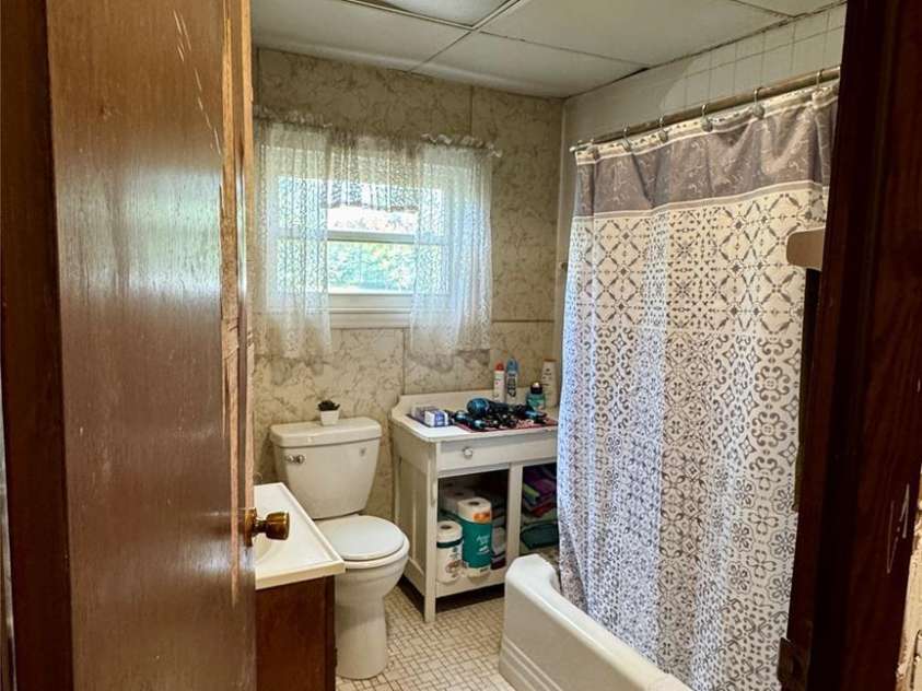 2118 Polkville Road, Shelby, NC 28150.  MLS# CAR4246429, YatesRealty ID 6262. 