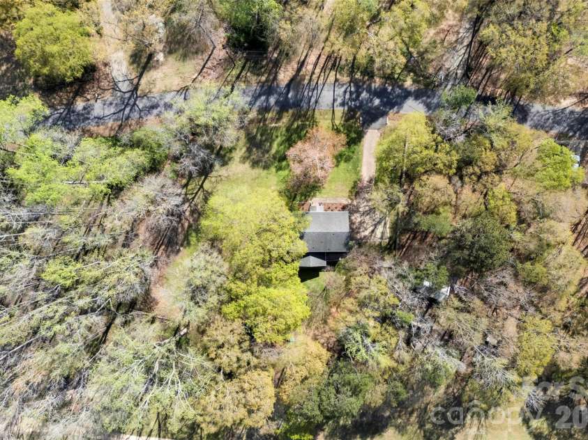 3180 Pinetuck Lane, Rock Hill, SC 29730.  MLS# CAR4359029, YatesRealty ID 6262. 